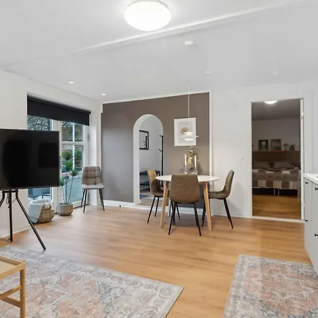 Small Oasis By The Coast On Beautiful Aero